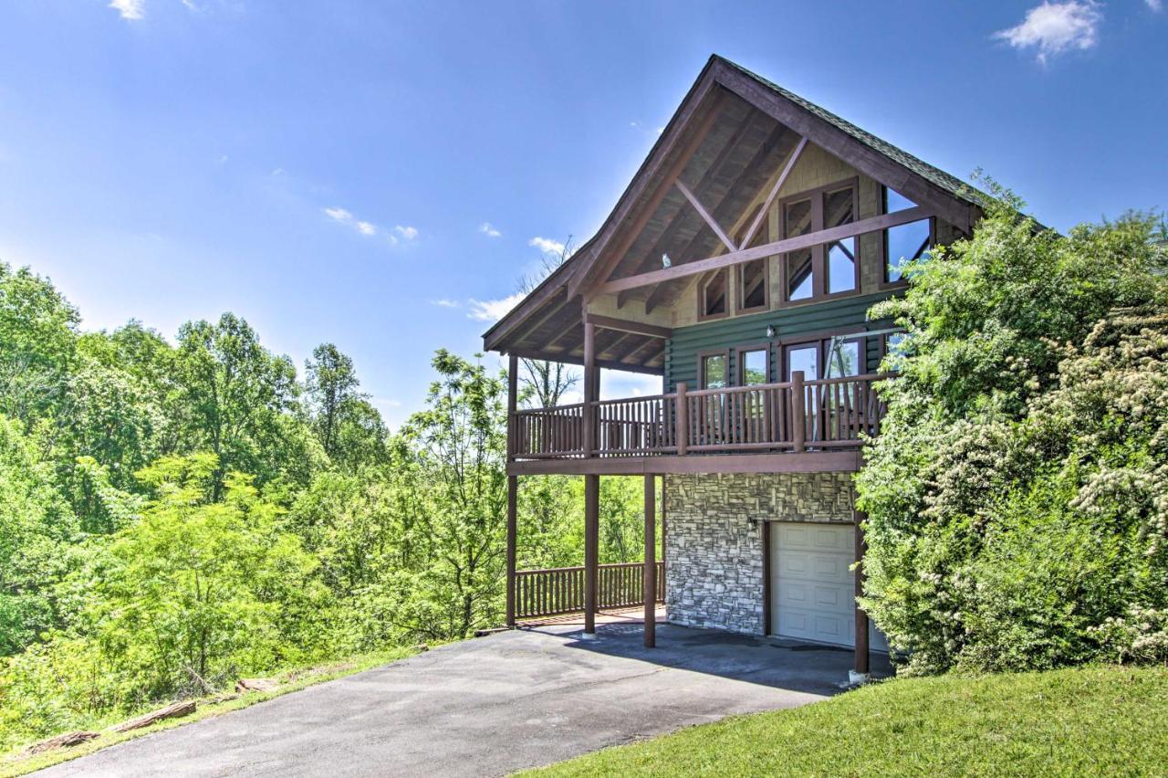 Idyllic Sevierville Cabin Deck And Smoky Mtn View! ภายนอก รูปภาพ