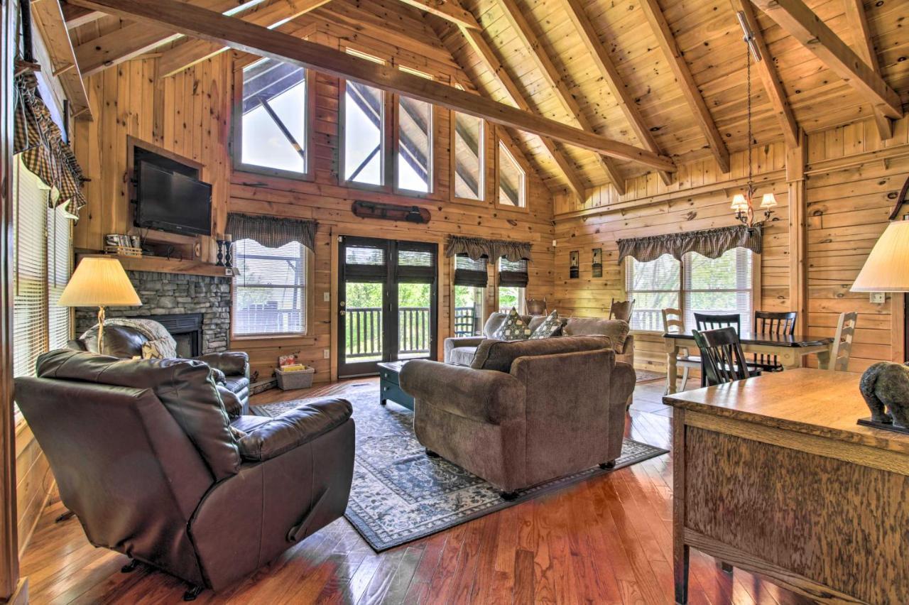 Idyllic Sevierville Cabin Deck And Smoky Mtn View! ภายนอก รูปภาพ