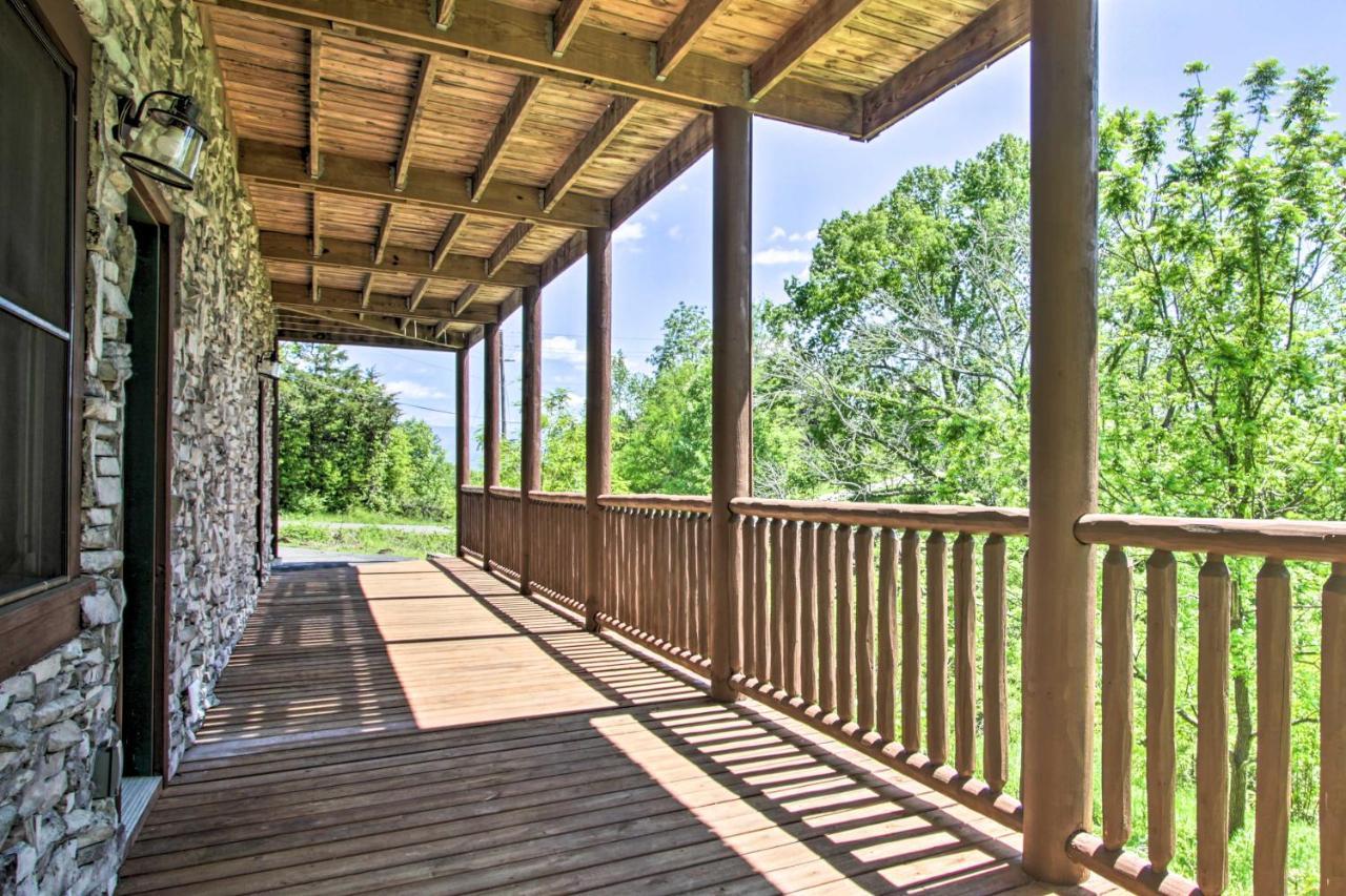 Idyllic Sevierville Cabin Deck And Smoky Mtn View! ภายนอก รูปภาพ